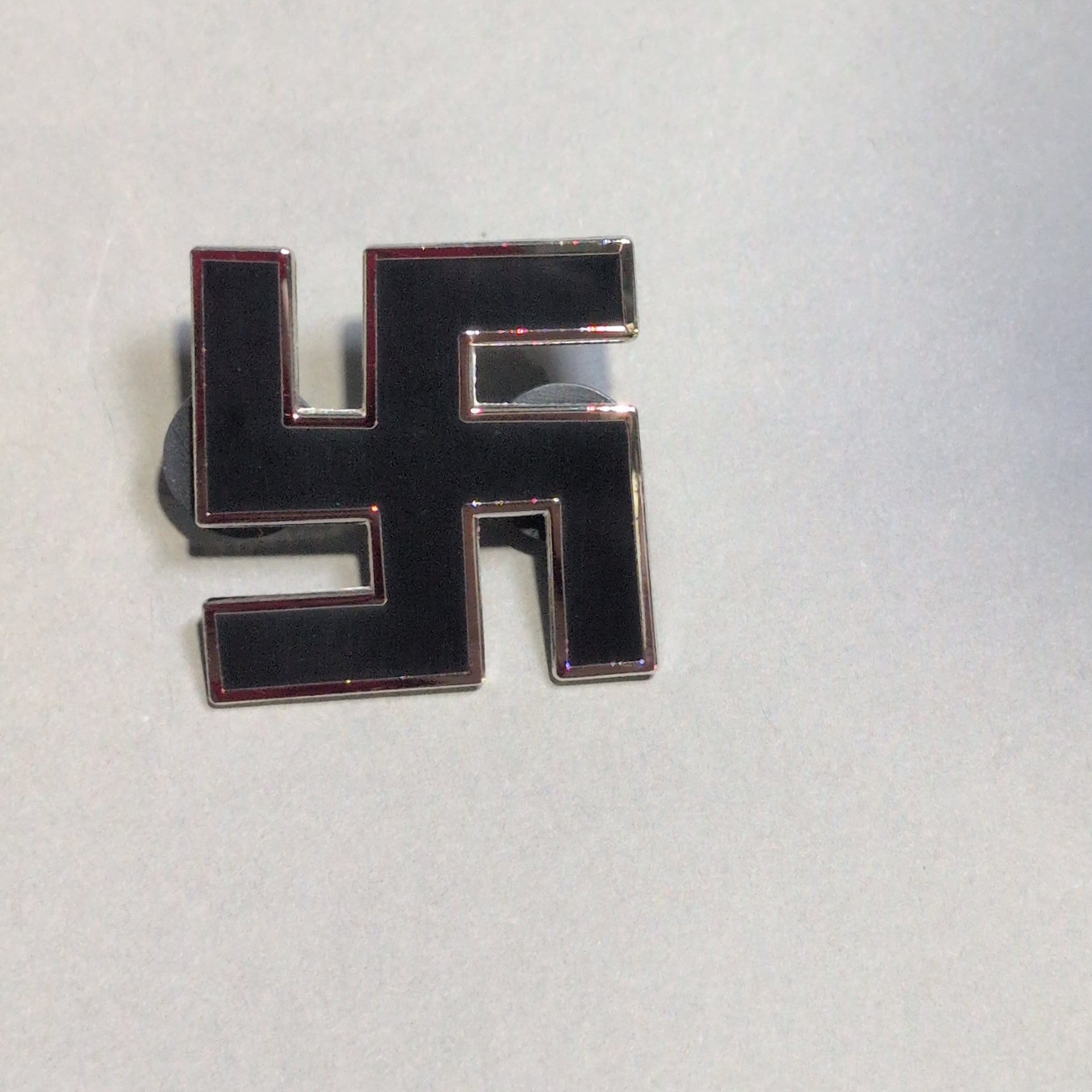 Swastika • Pin