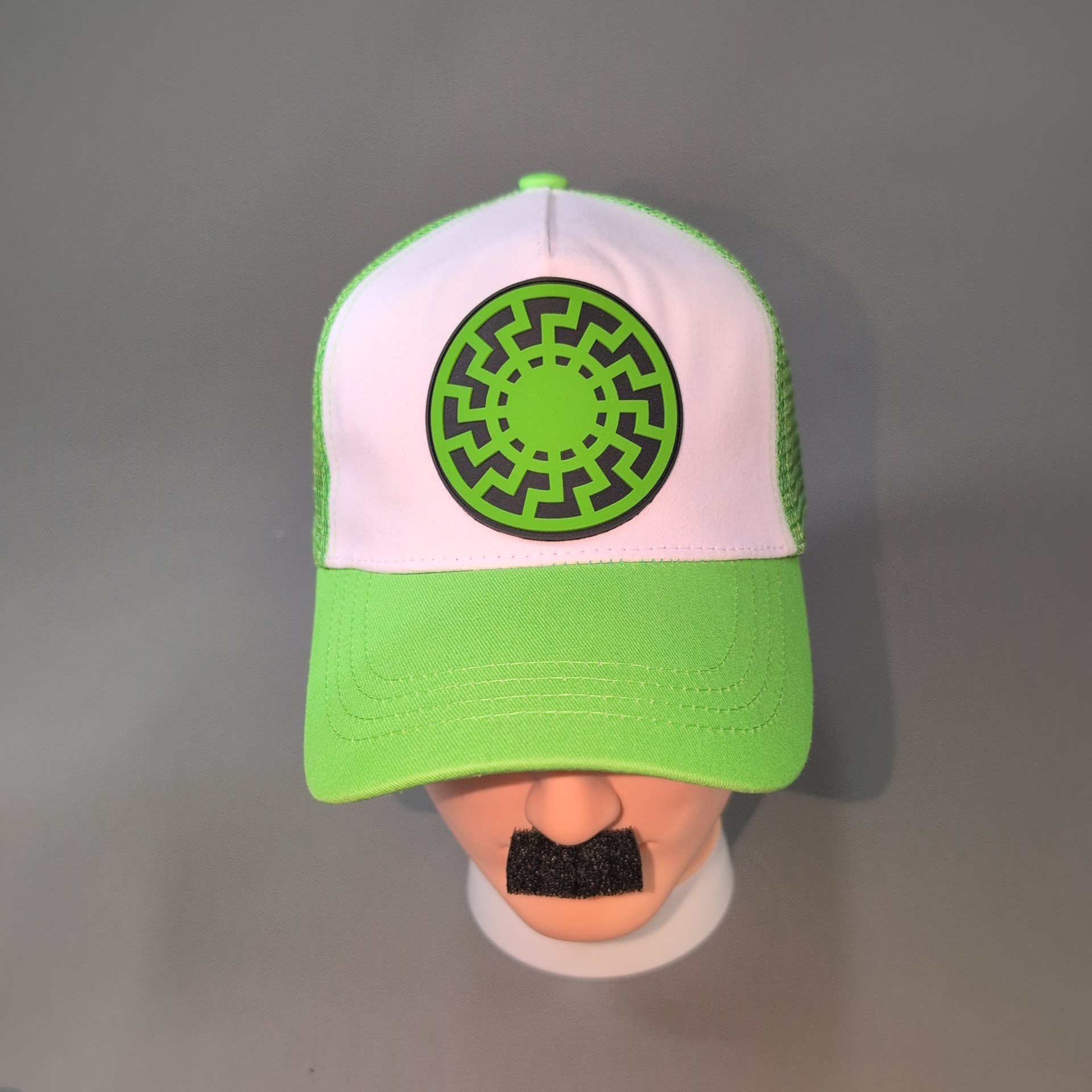 Green Sonnenrad • PVC Patch • White / Green Curved Bill